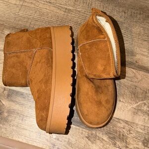 PrettyLittleThing Men's Brown Suede Boots